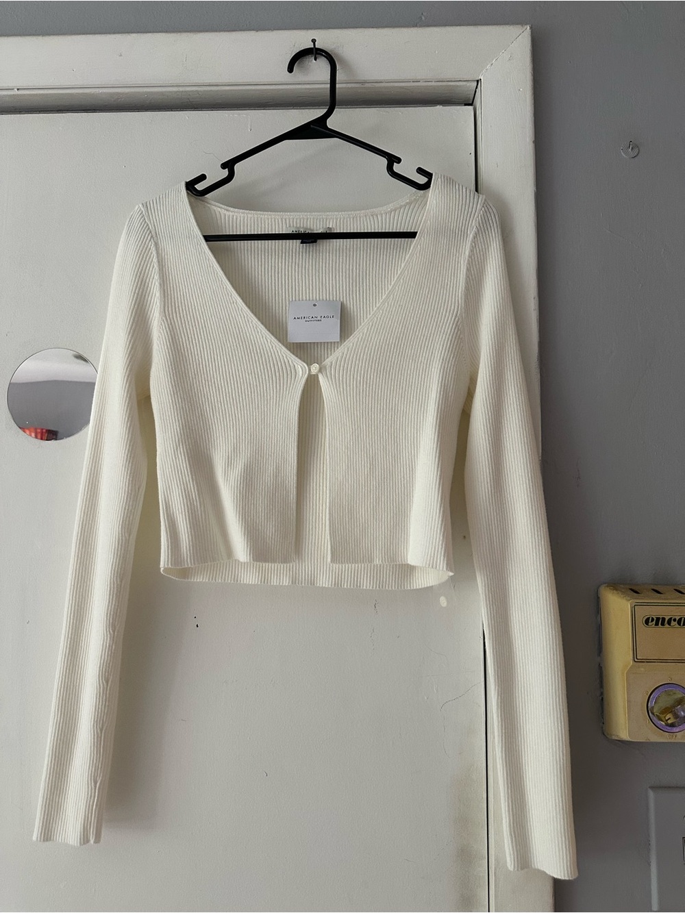 American eagle cream cropped knit cardigan